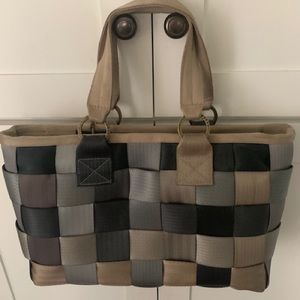 Harvey’s treecycle satchel in like new condition
